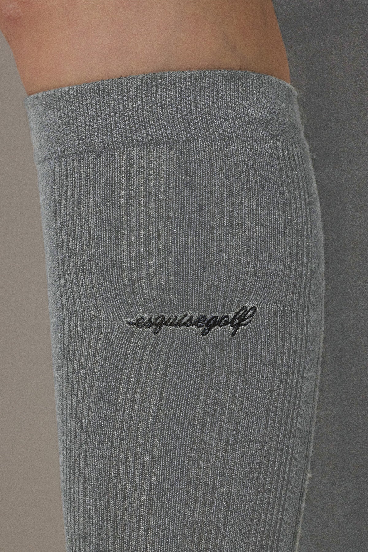 RIBBED HIGH SOCKS