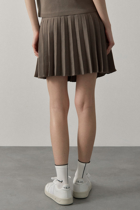 RECYCLED SMOOTH-KNIT PLEATS