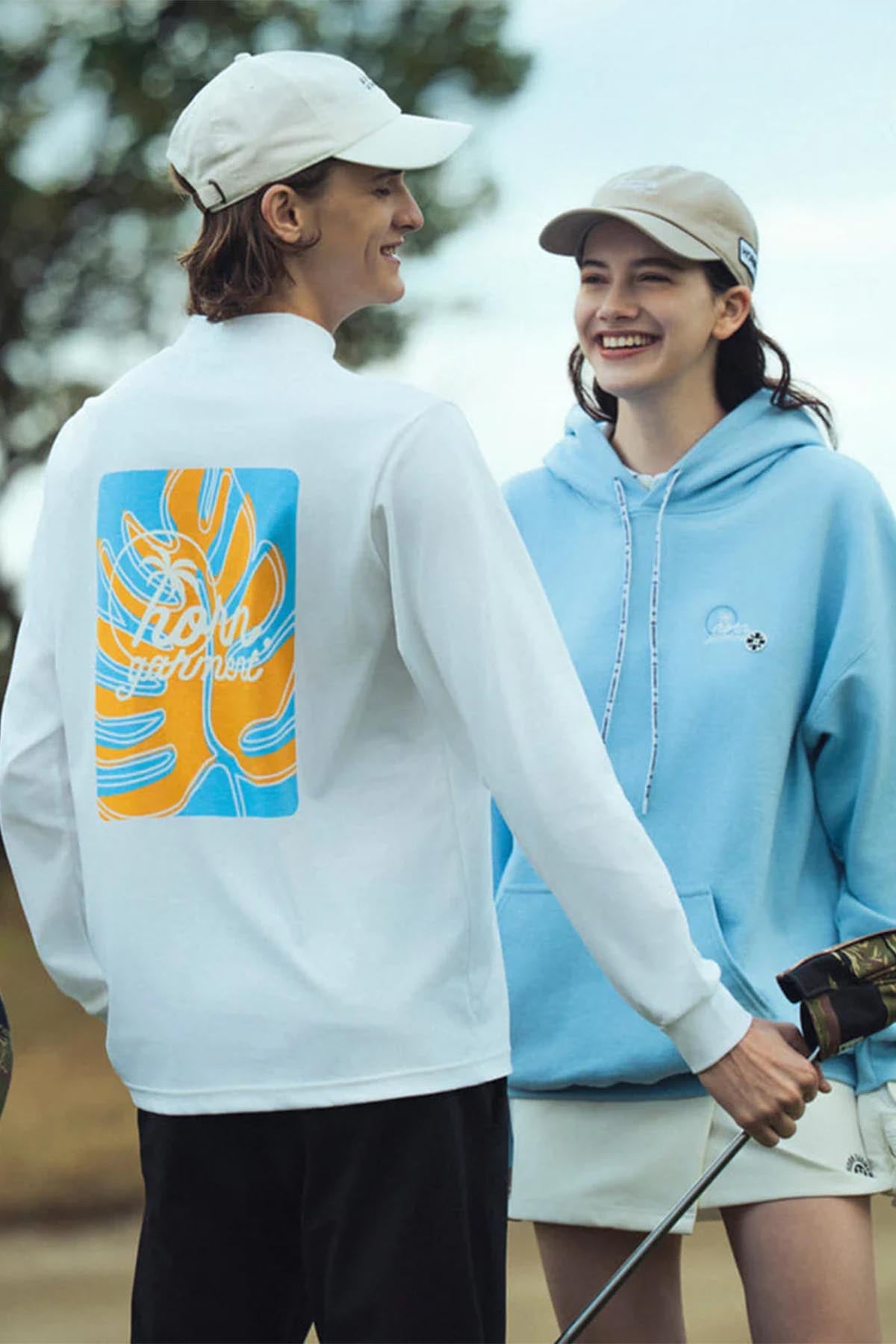 Retro Island Graphic Mock Tee