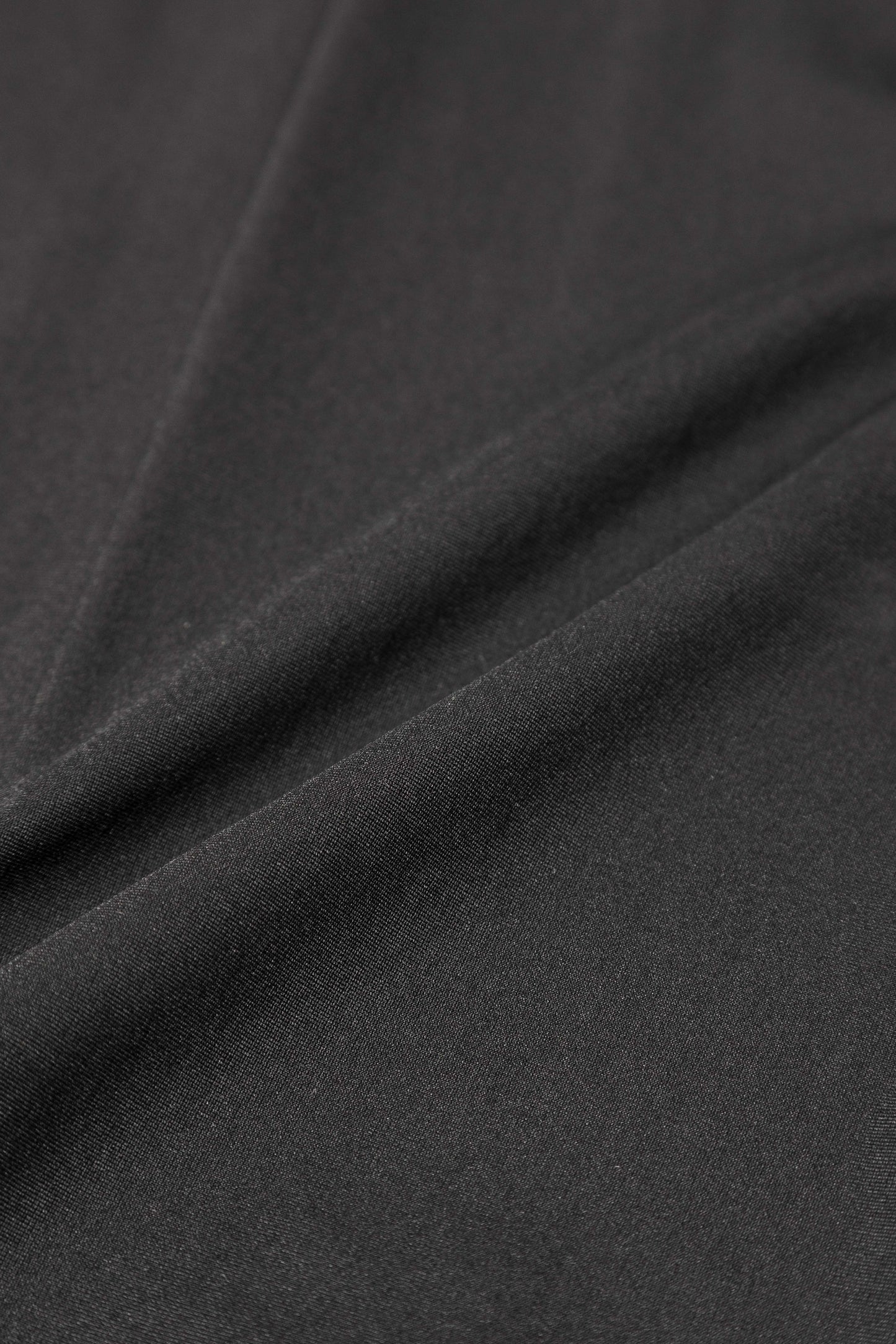 ESSENTIAL HALF ZIP