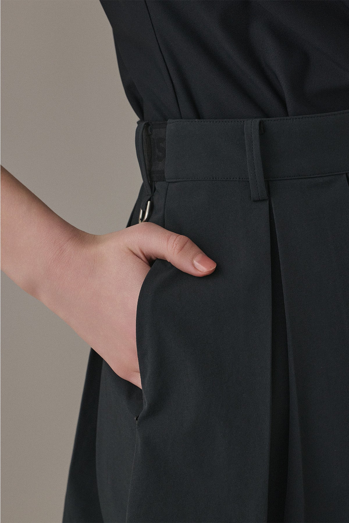 ROMAN FLARE SKIRT