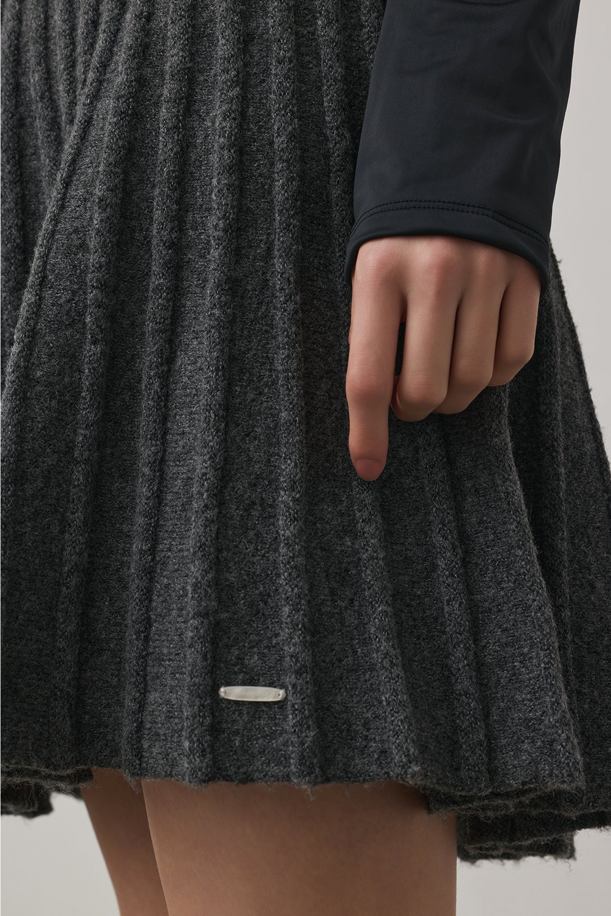 ECO-KNIT PLEATS SKIRT