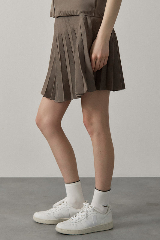 RECYCLED SMOOTH-KNIT PLEATS