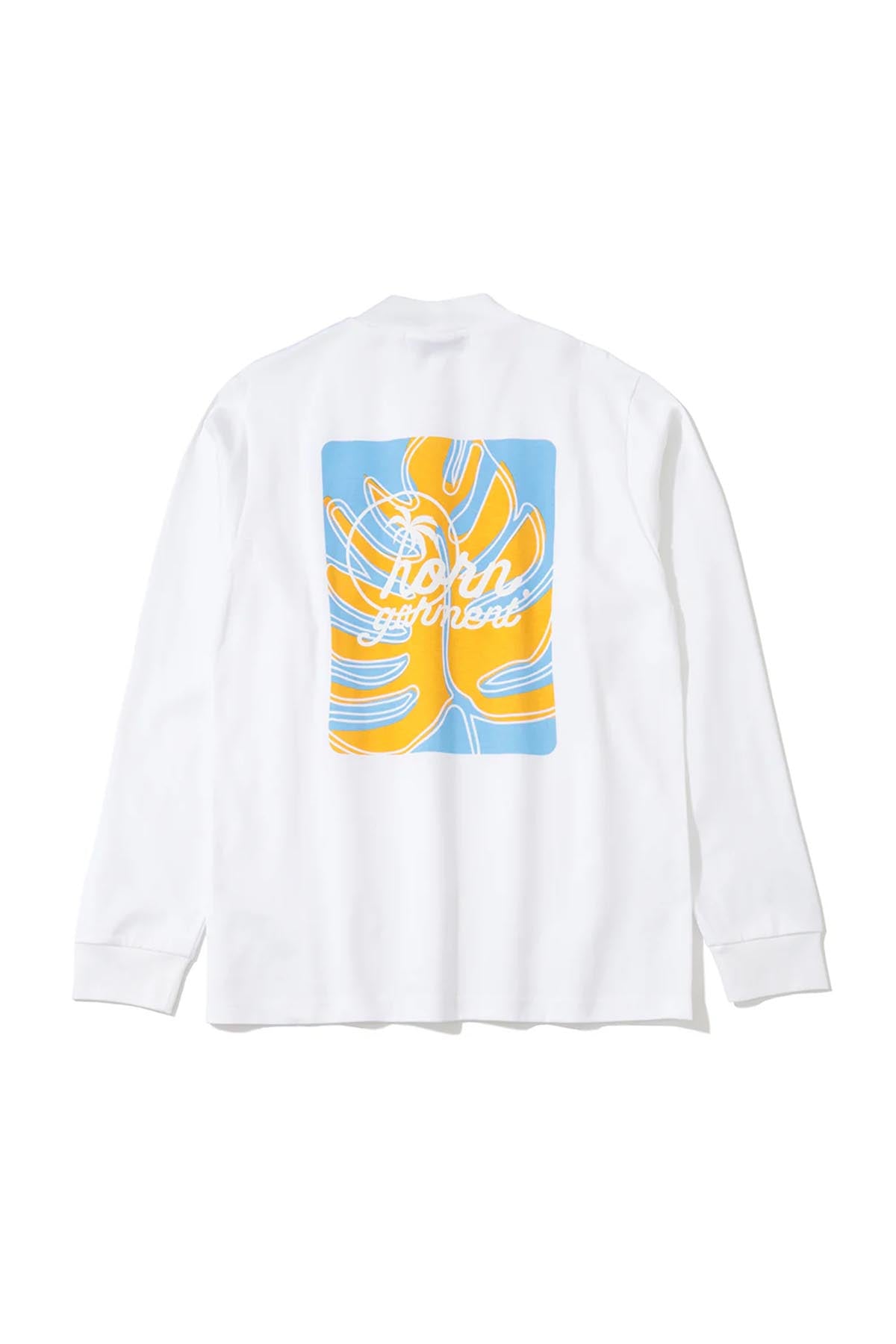 Retro Island Graphic Mock Tee