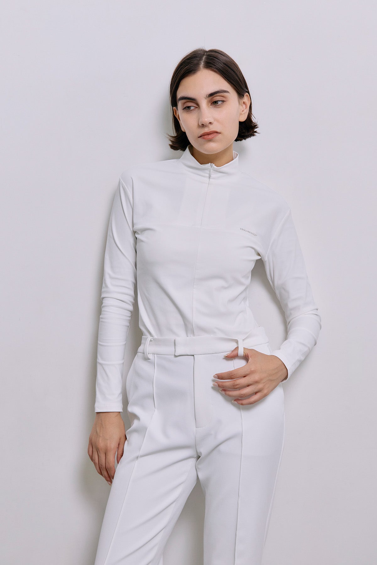 ESSENTIAL HALF ZIP