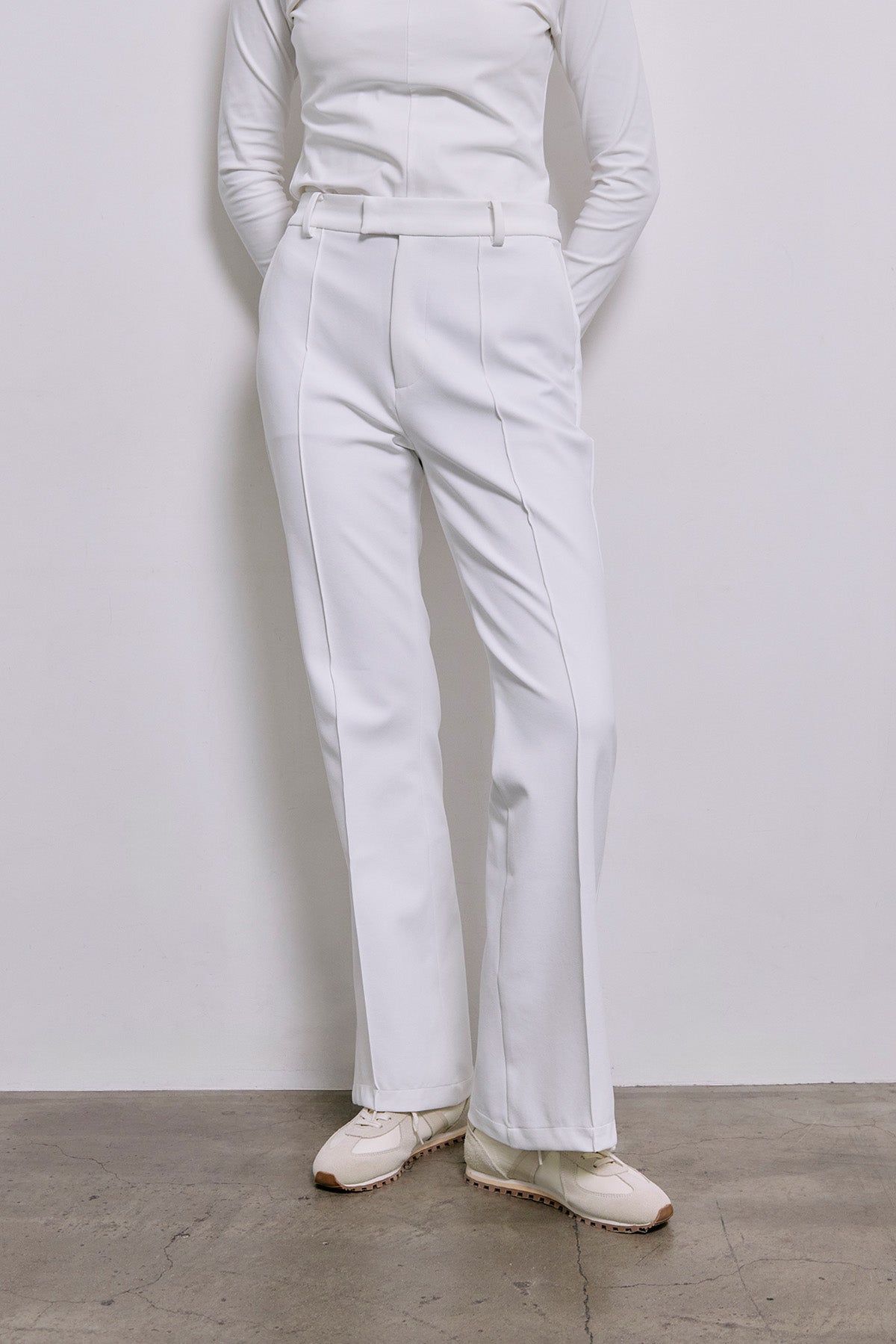 SLIT FLARE PANTS