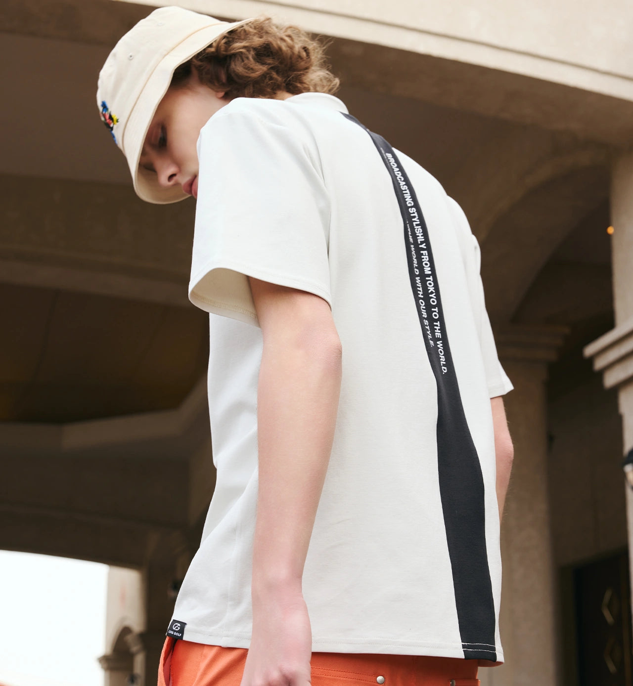 BACK LINE MOCK NECK SS