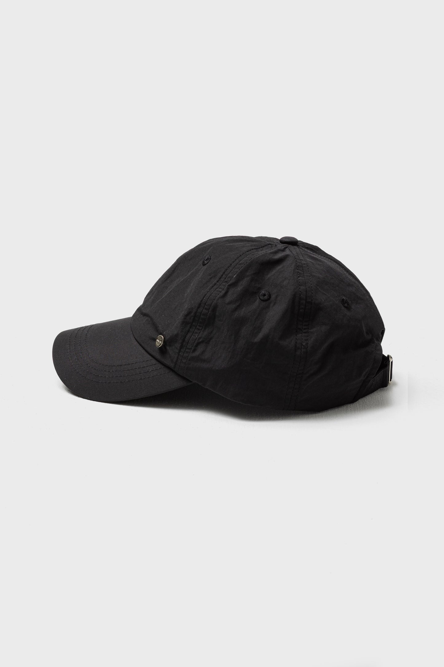 ESSENTIAL LIGHT CAP