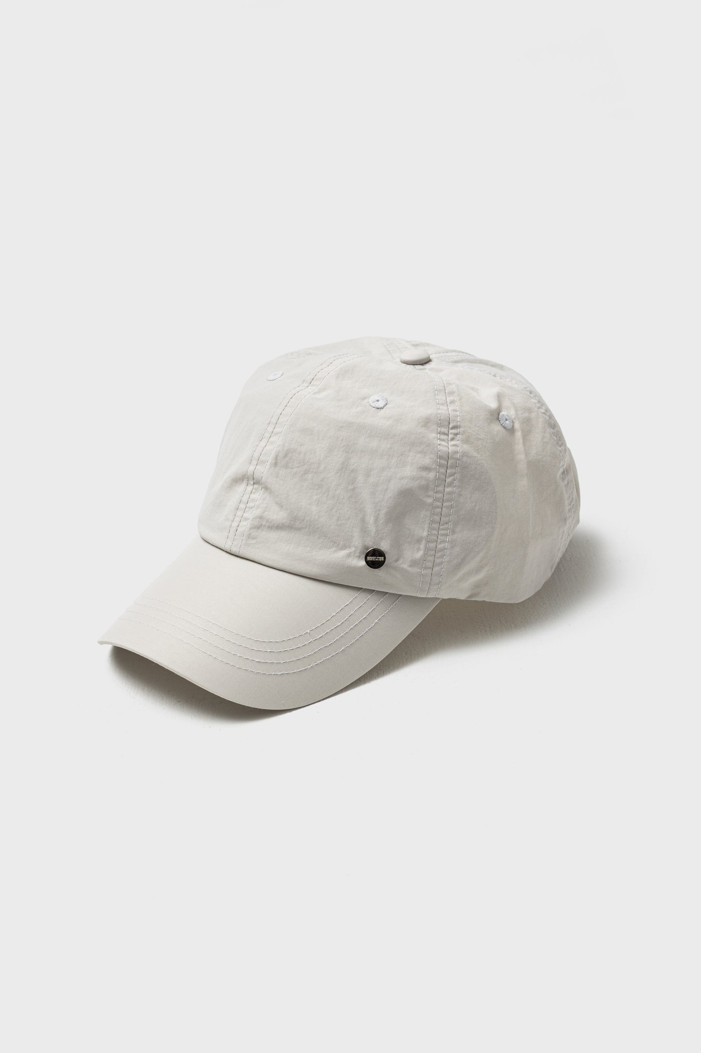 ESSENTIAL LIGHT CAP