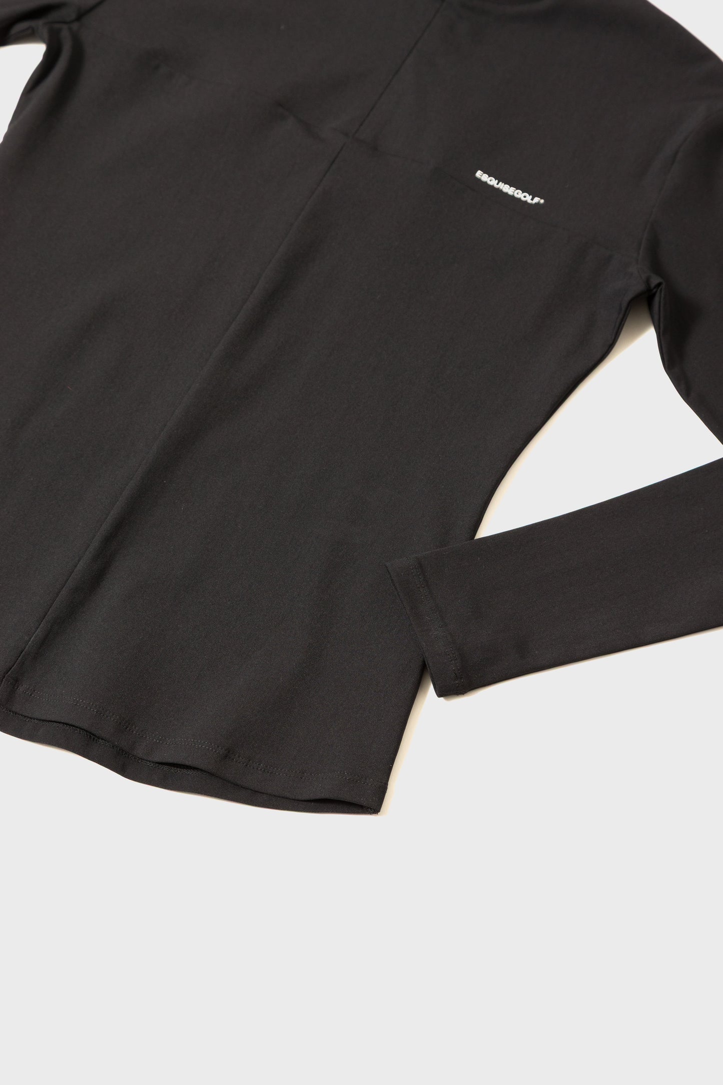 ESSENTIAL HALF ZIP