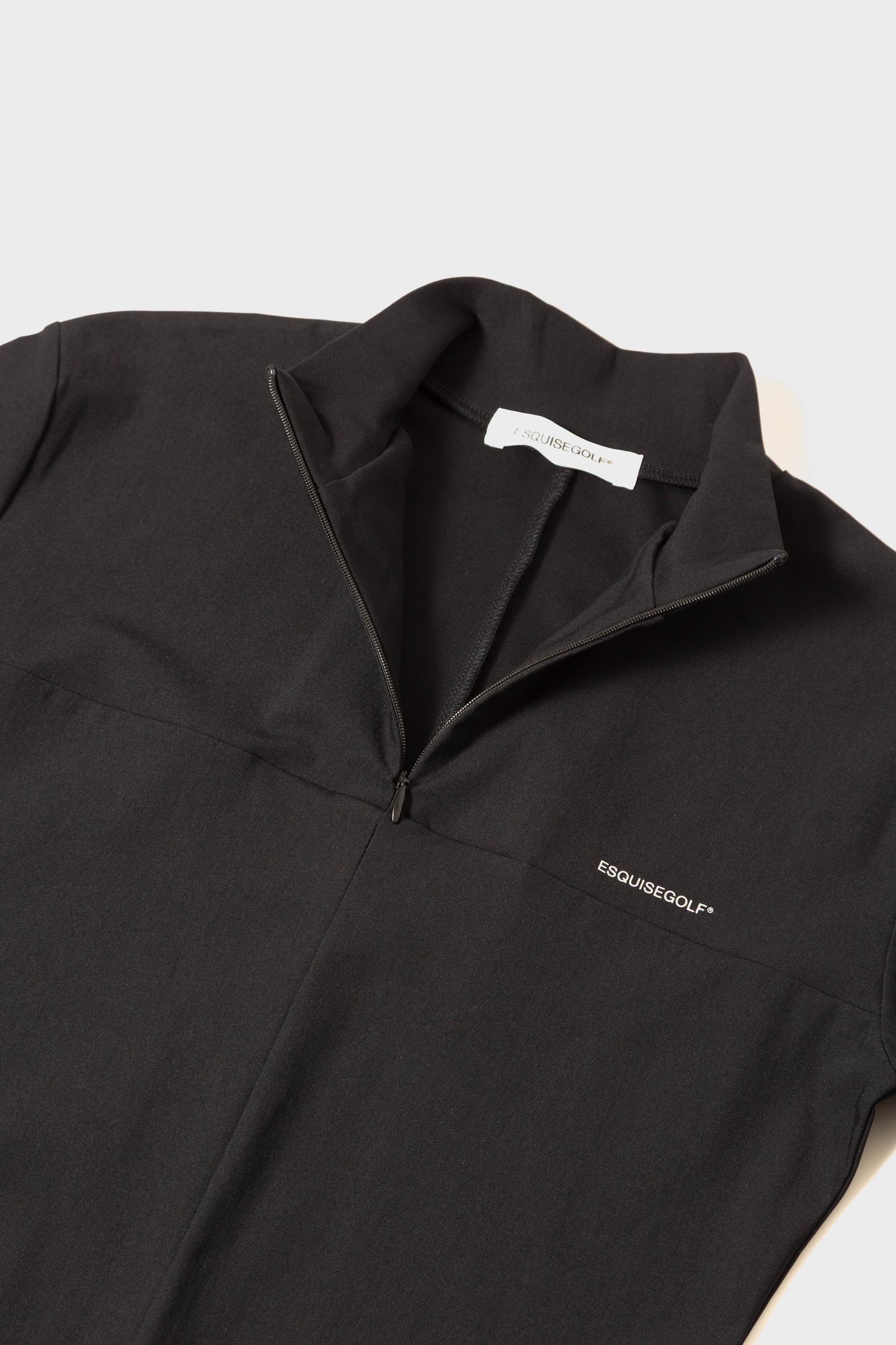 ESSENTIAL HALF ZIP