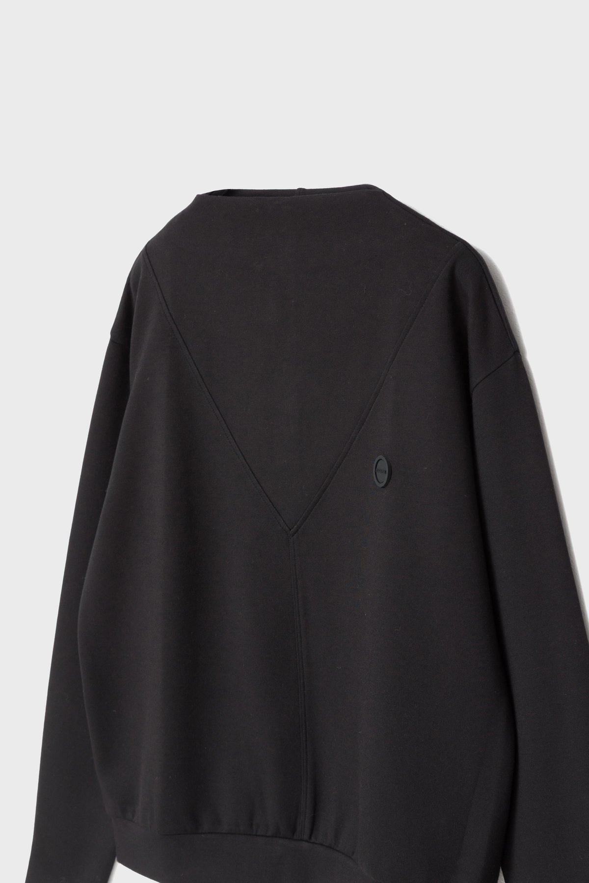V MOCK TOPS