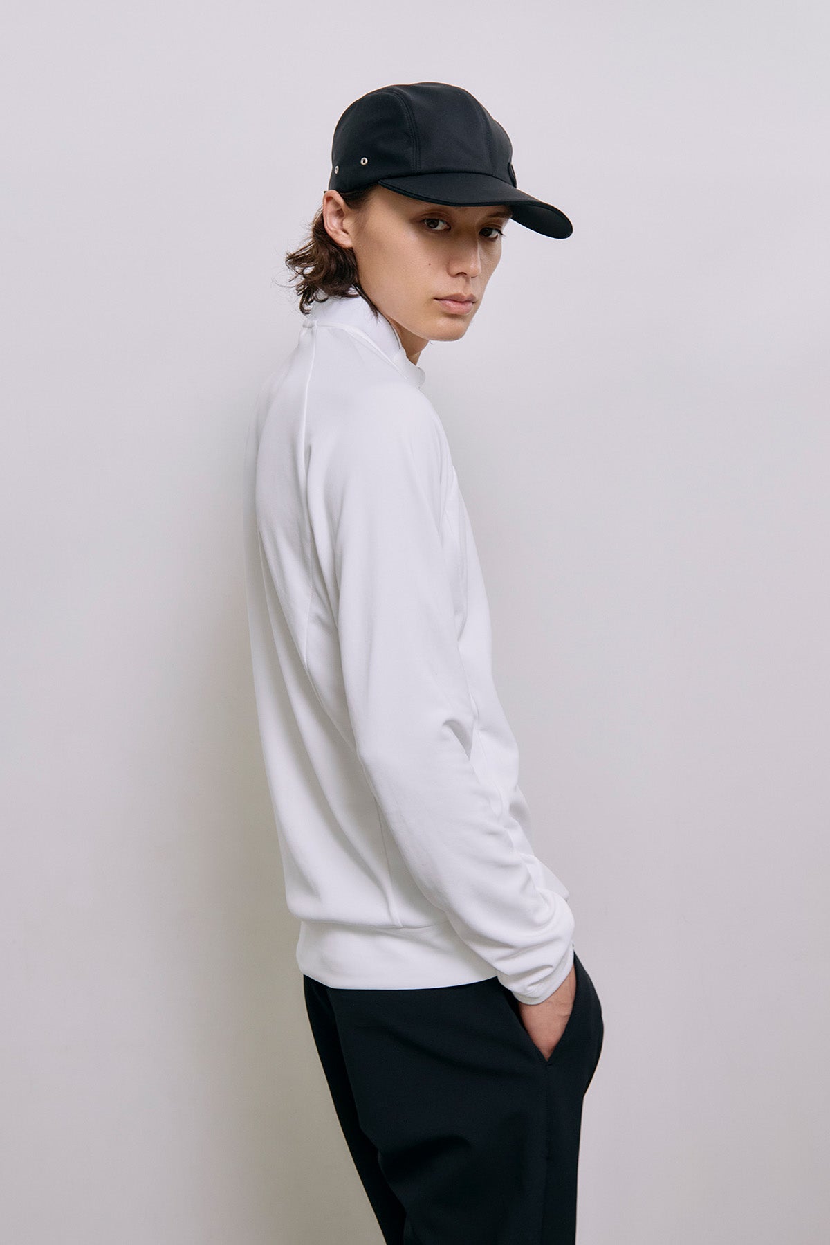 SMOOTH HALF ZIP HIGH NECK