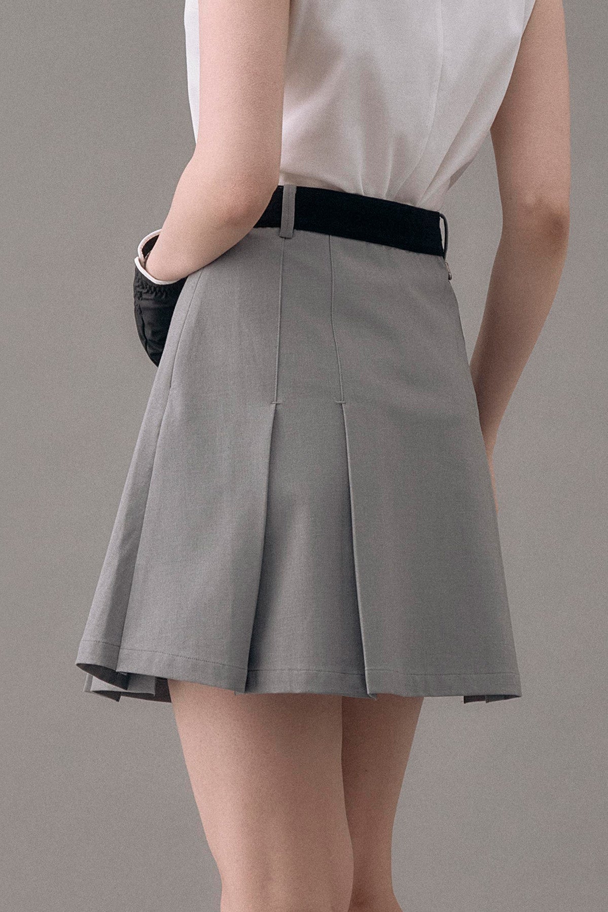 SILK TOUCH PLEATED SKIRT
