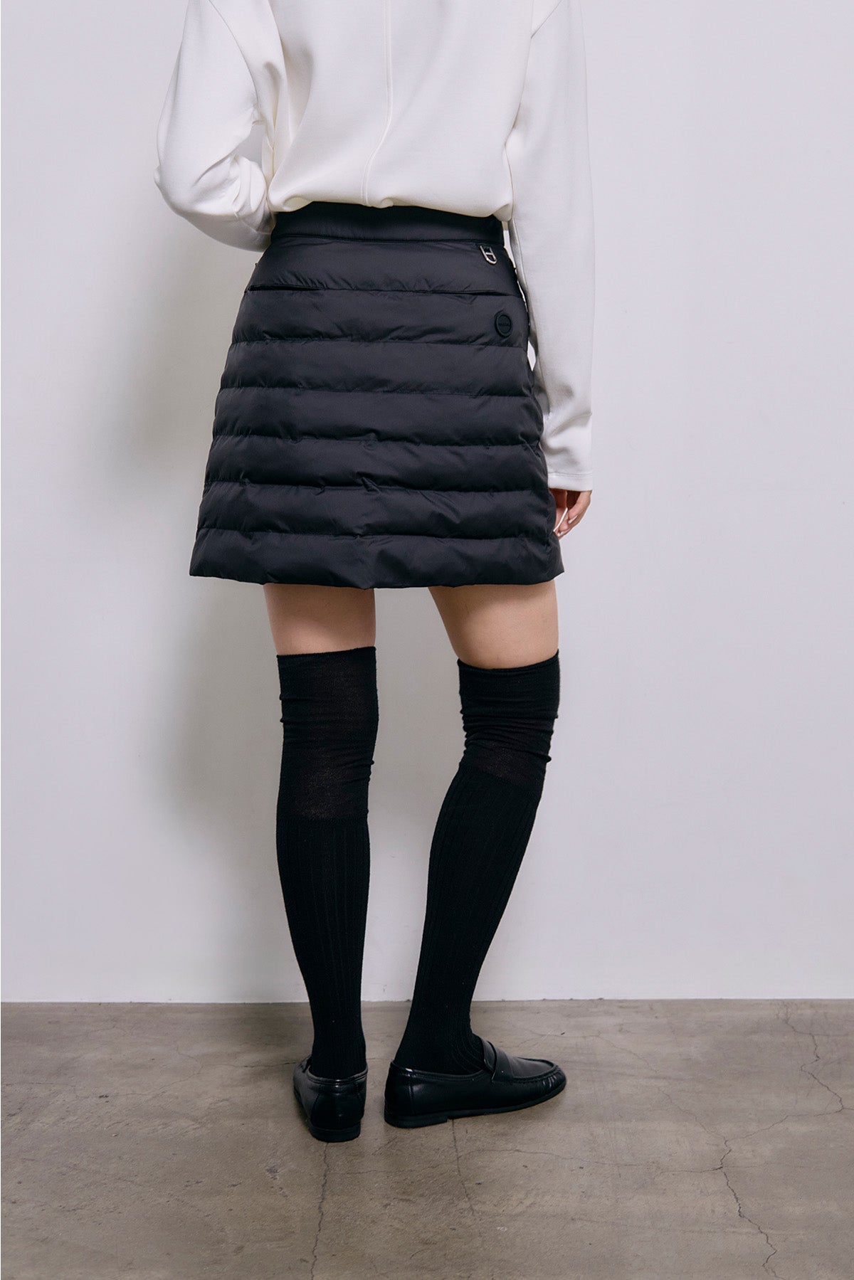 THE SILENT DOWN SKIRT
