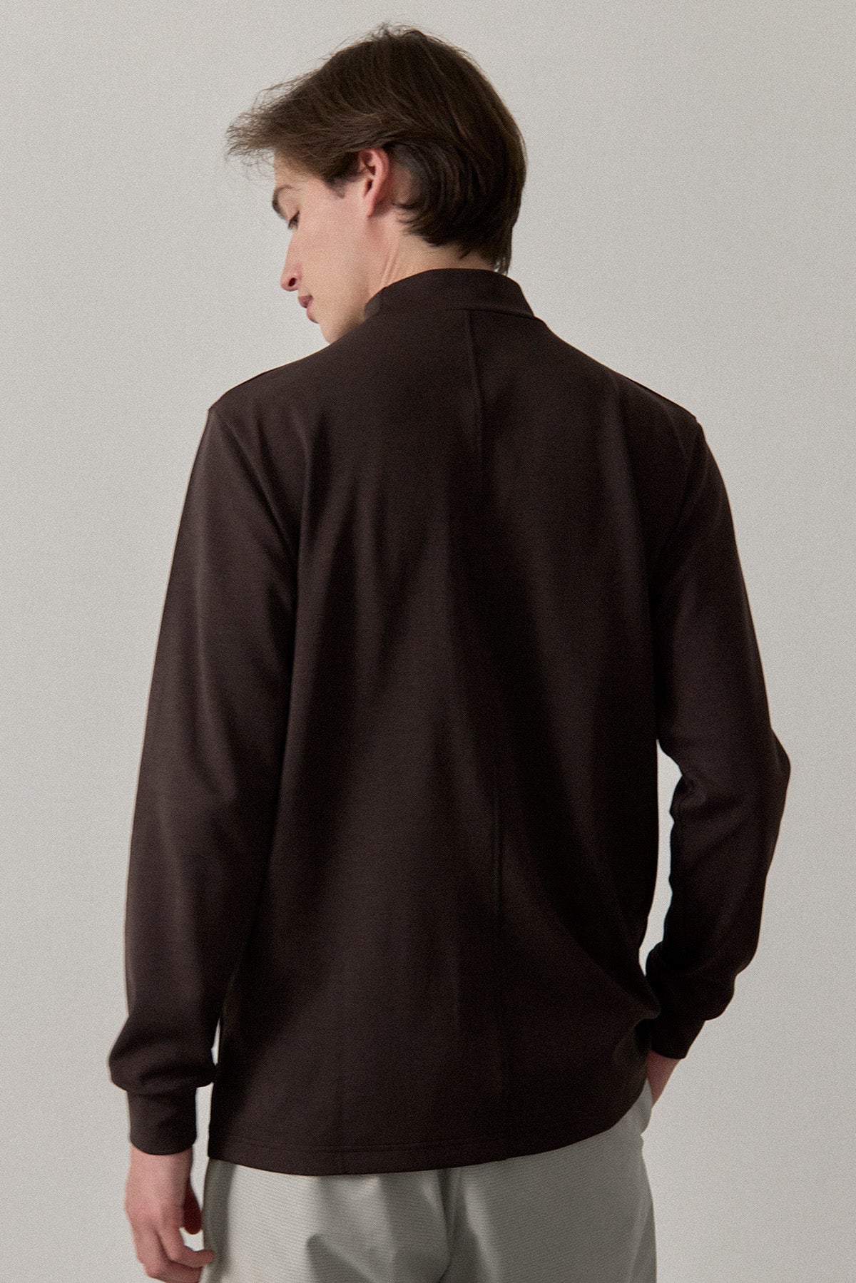 RELAXED STRETCH MOCKNECK
