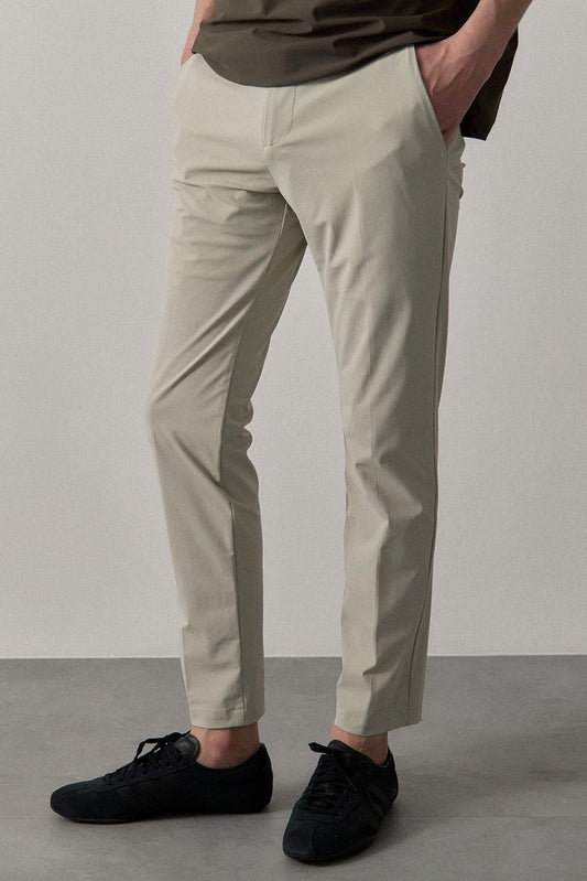 COOL-TOUCH GOLF PANTS