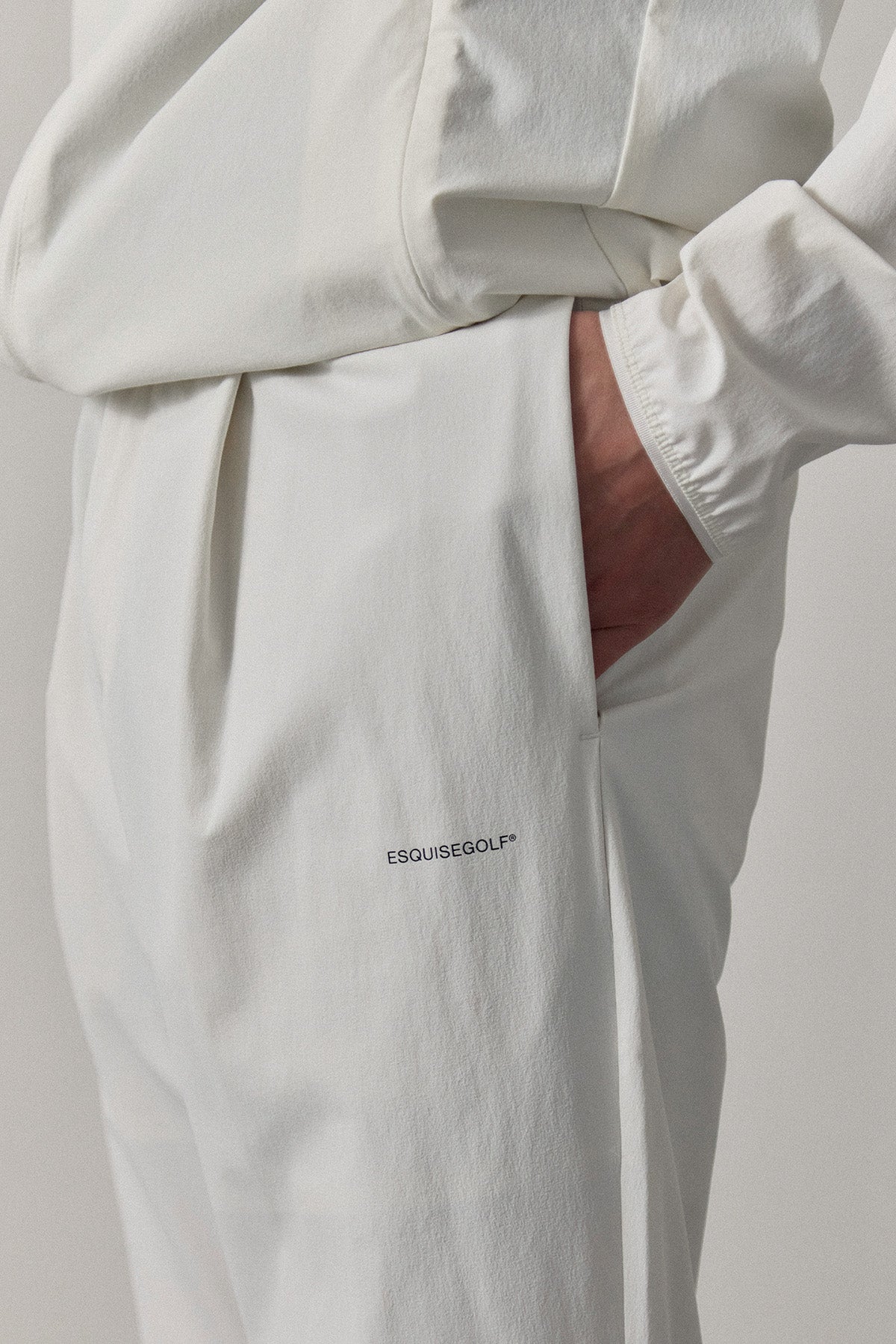 LIGHTFORM SLIM JOGGERS